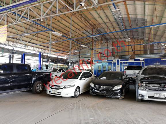 ที่จอดรถรอส่งคืนลูกค้า