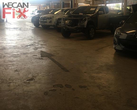 ที่จอดรถรอส่งคืนลูกค้า