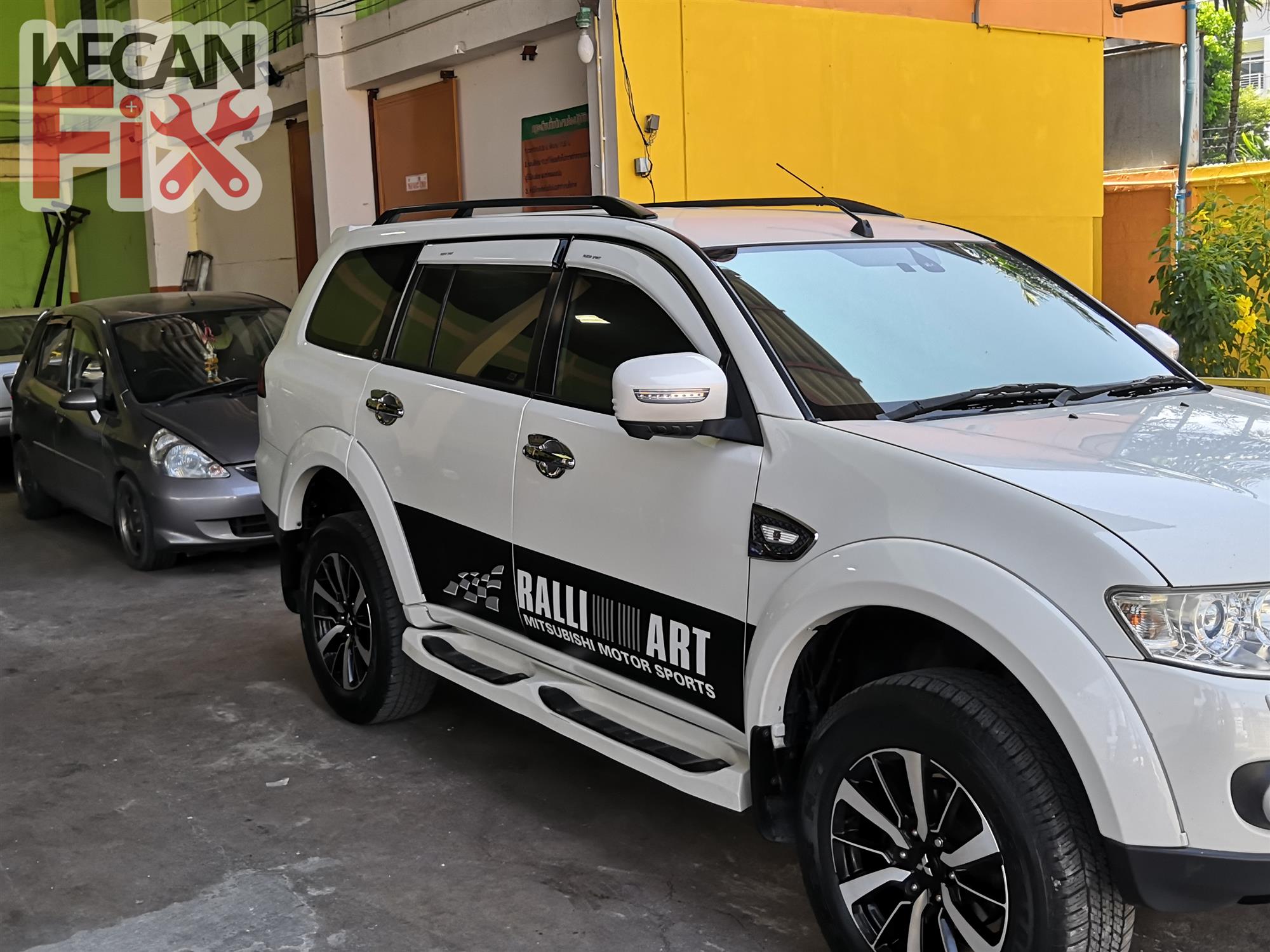 ที่จอดรถรอส่งคืนลูกค้า