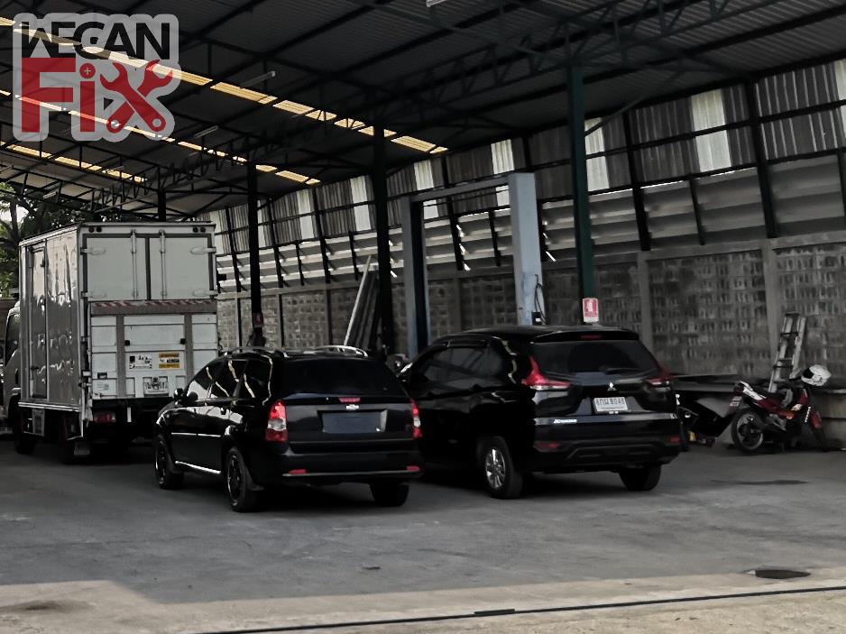 ที่จอดรถรอส่งคืนลูกค้า