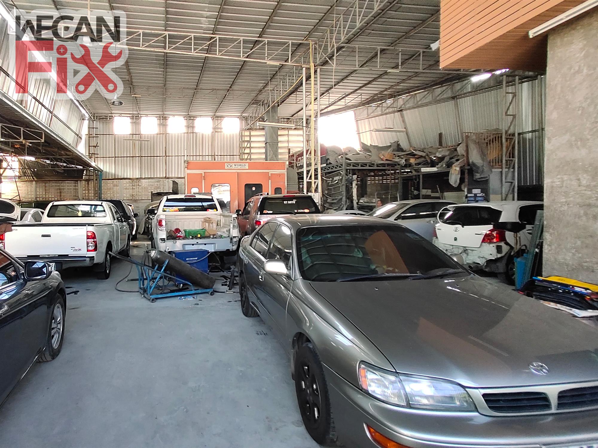 ที่จอดรถรอส่งคืนลูกค้า