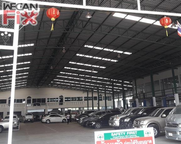 ที่จอดรถรอส่งคืนลูกค้า