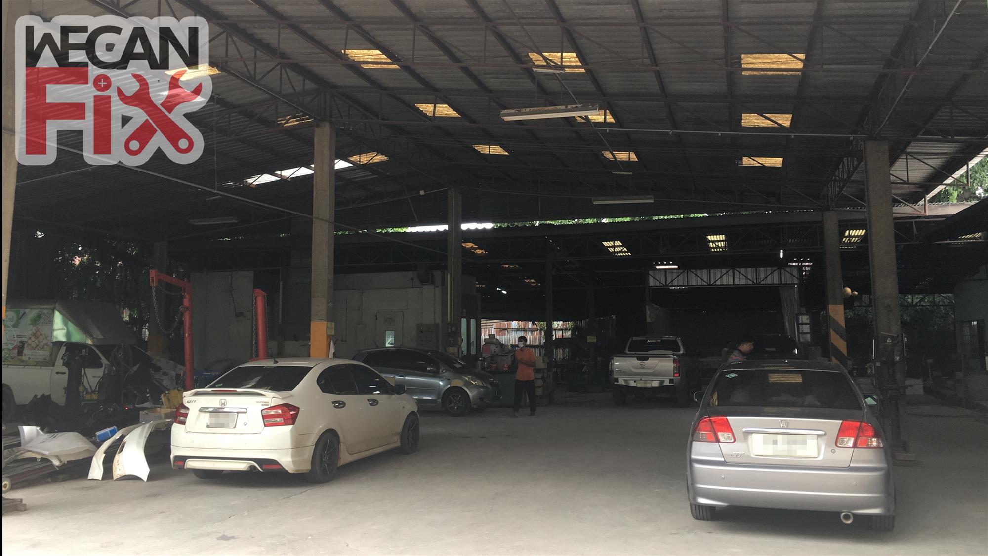 ที่จอดรถรอส่งคืนลูกค้า