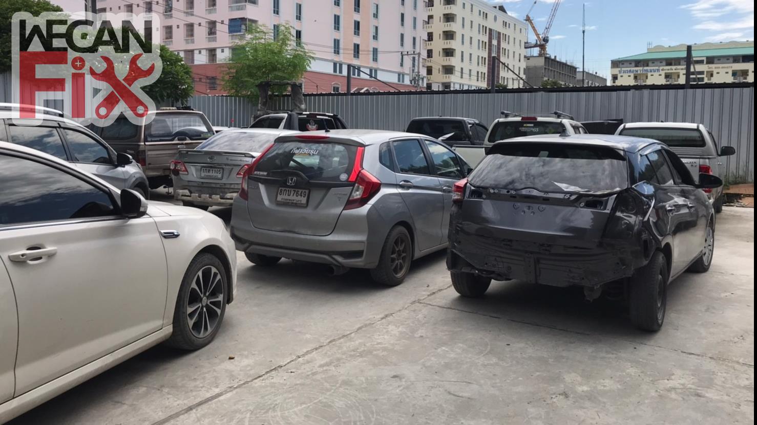 ที่จอดรถรอส่งคืนลูกค้า