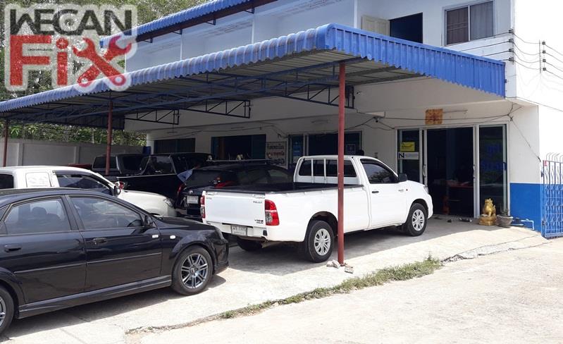 ที่จอดรถรอส่งคืนลูกค้า