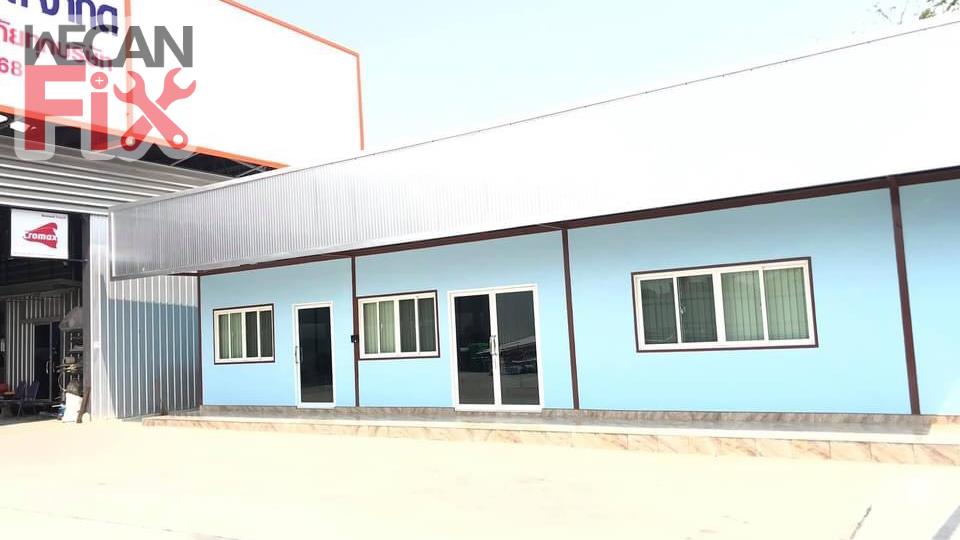 ที่จอดรถรอส่งคืนลูกค้า