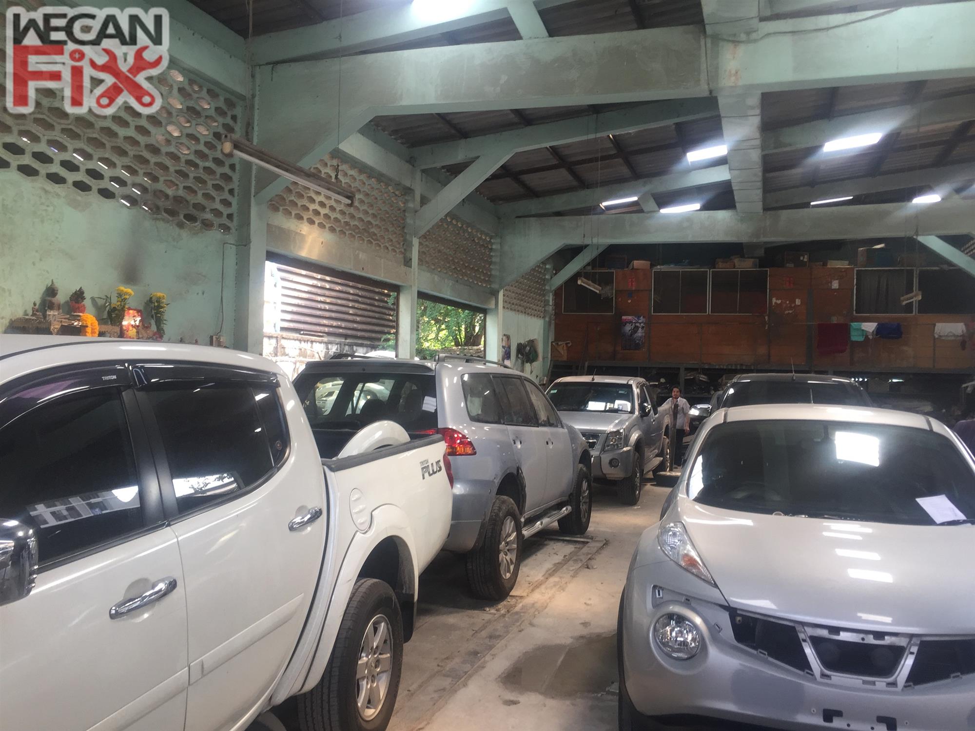 ที่จอดรถรอส่งคืนลูกค้า