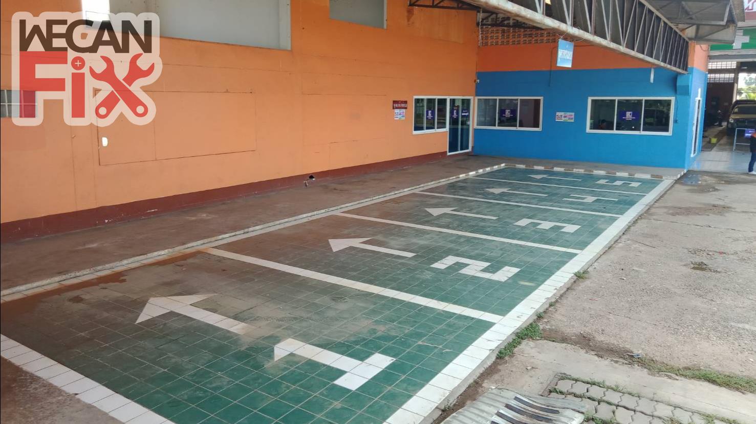 ที่จอดรถรอส่งคืนลูกค้า