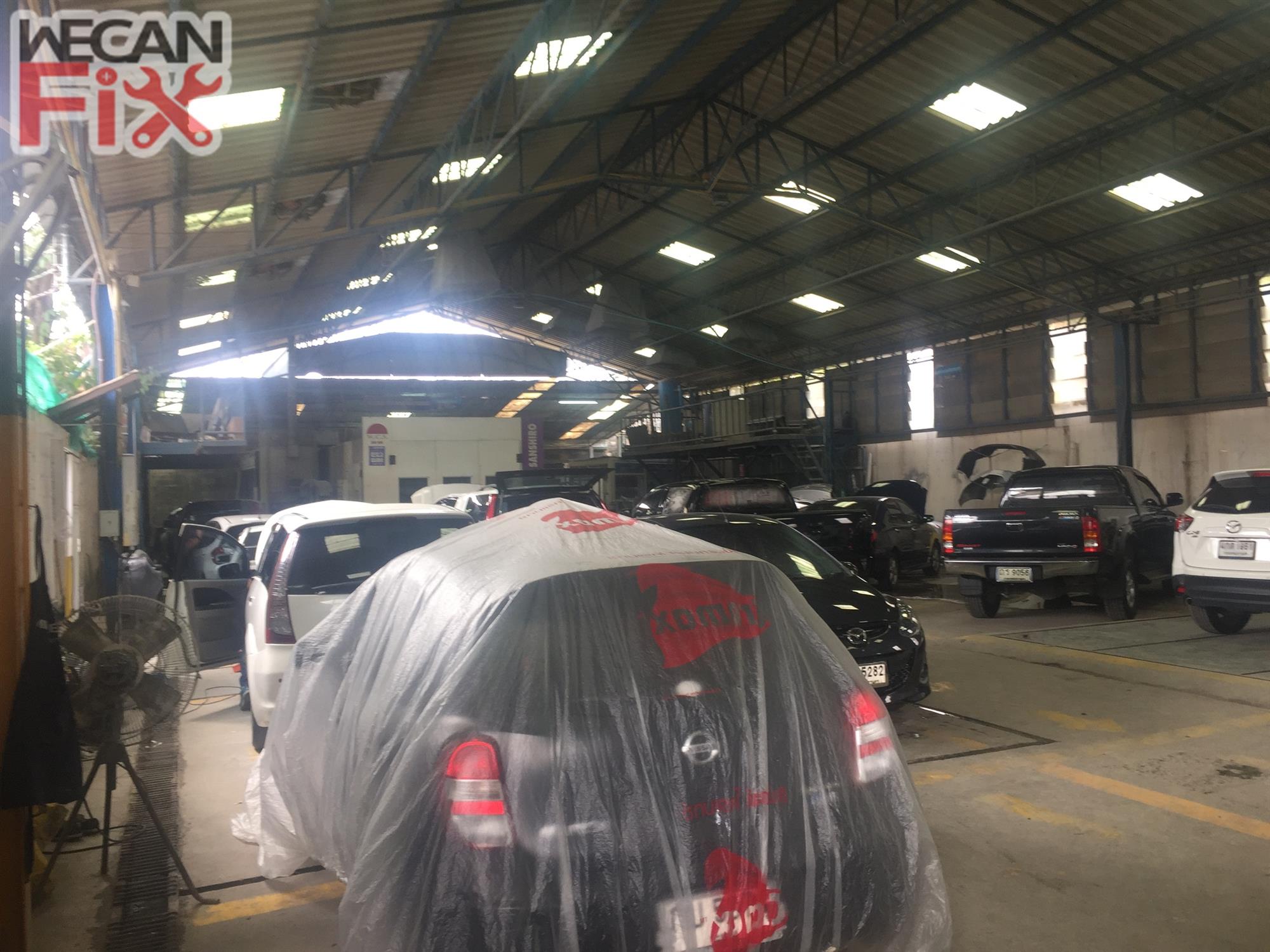 ที่จอดรถรอส่งคืนลูกค้า