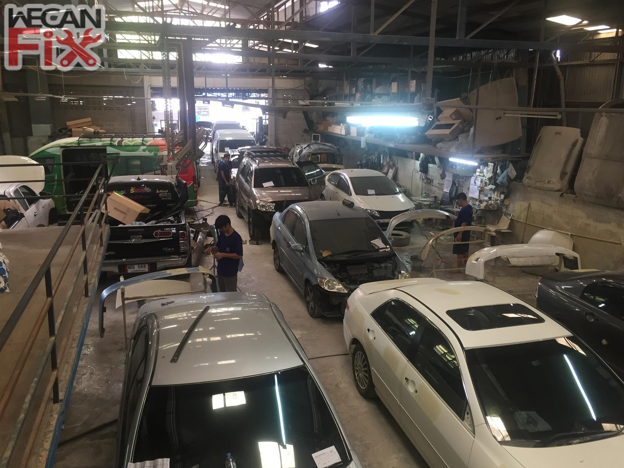 ที่จอดรถรอส่งคืนลูกค้า