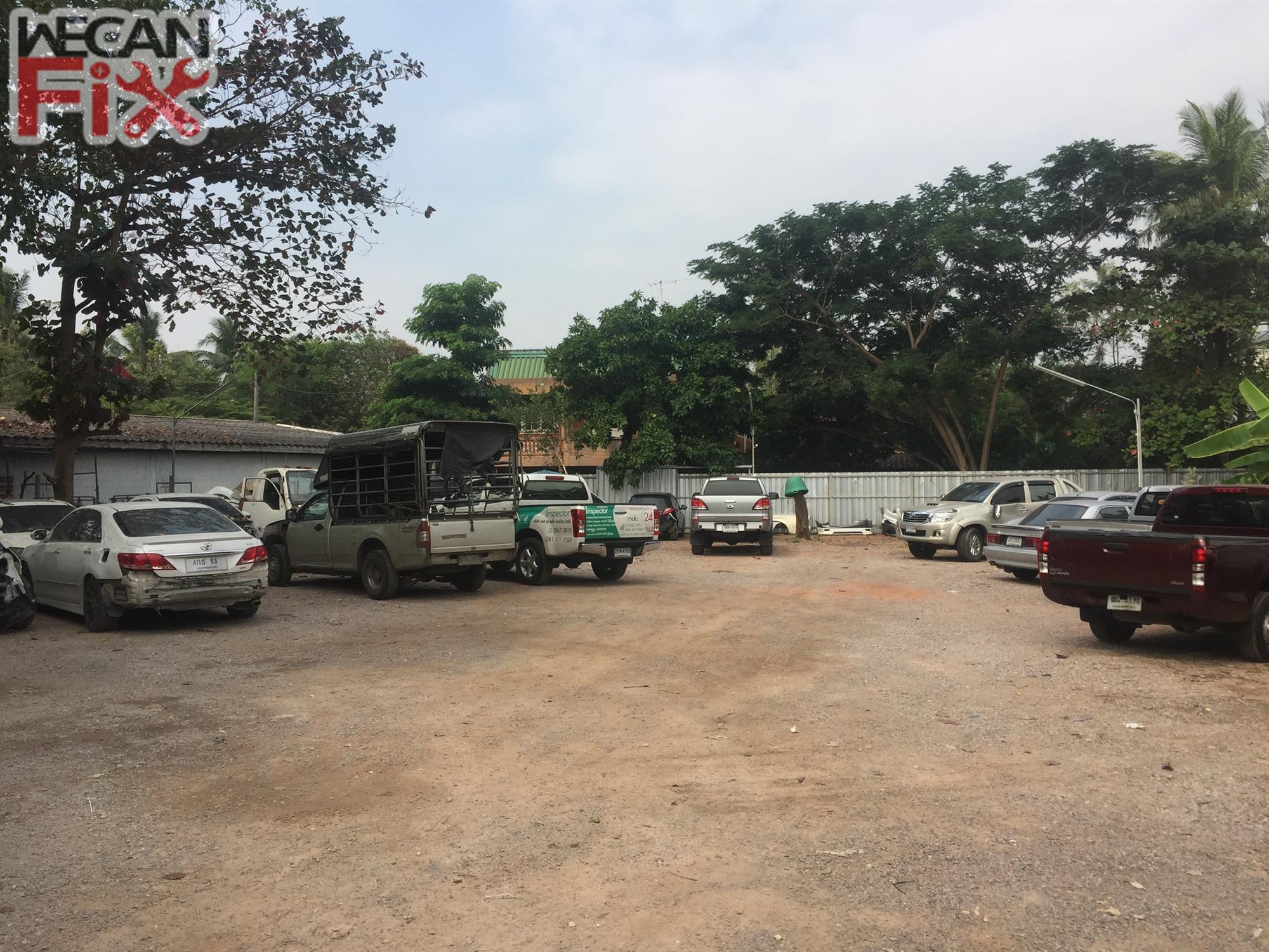 ที่จอดรถรอส่งคืนลูกค้า