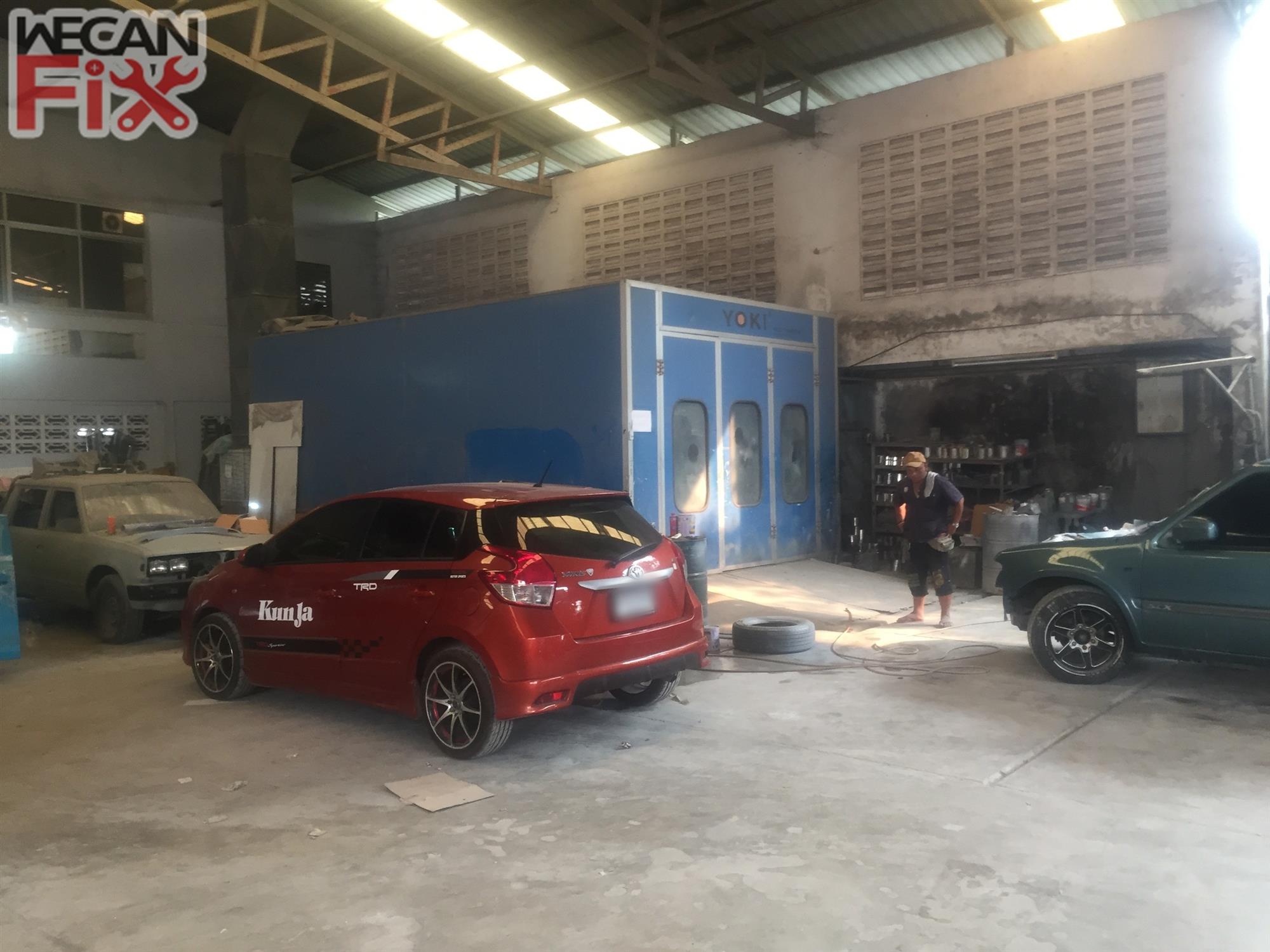 ที่จอดรถรอส่งคืนลูกค้า