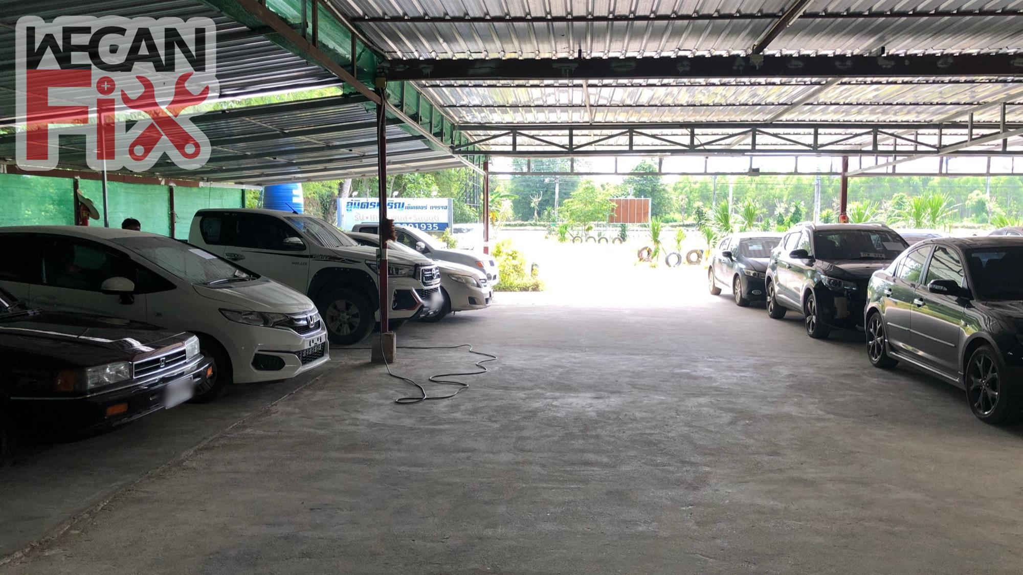 ที่จอดรถรอส่งคืนลูกค้า