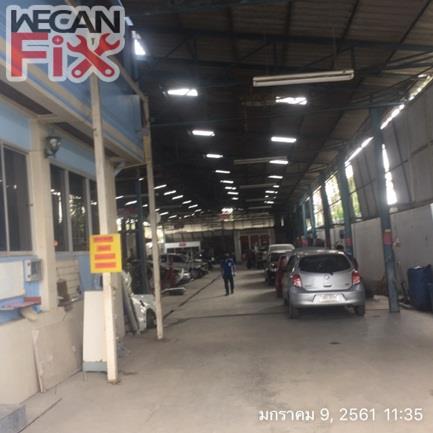 ที่จอดรถรอส่งคืนลูกค้า