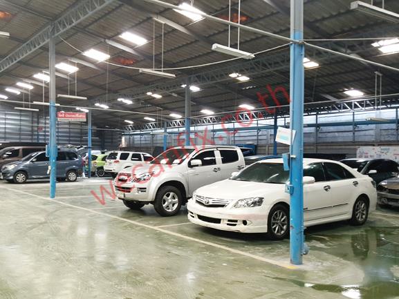 ที่จอดรถรอส่งคืนลูกค้า