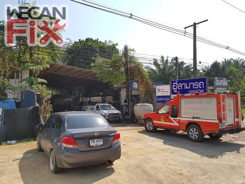 ที่จอดรถรอส่งคืนลูกค้า