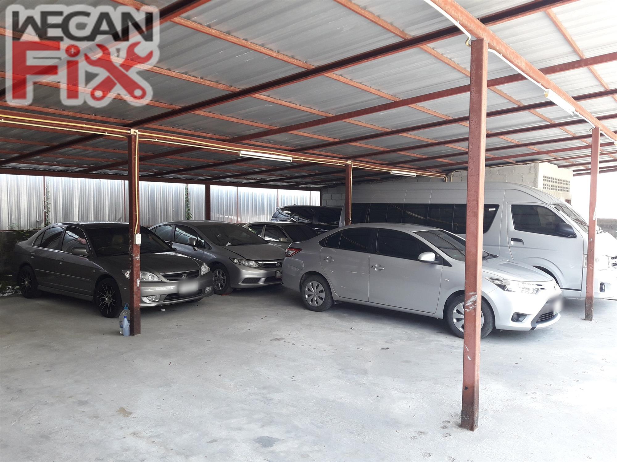 ที่จอดรถรอส่งคืนลูกค้า