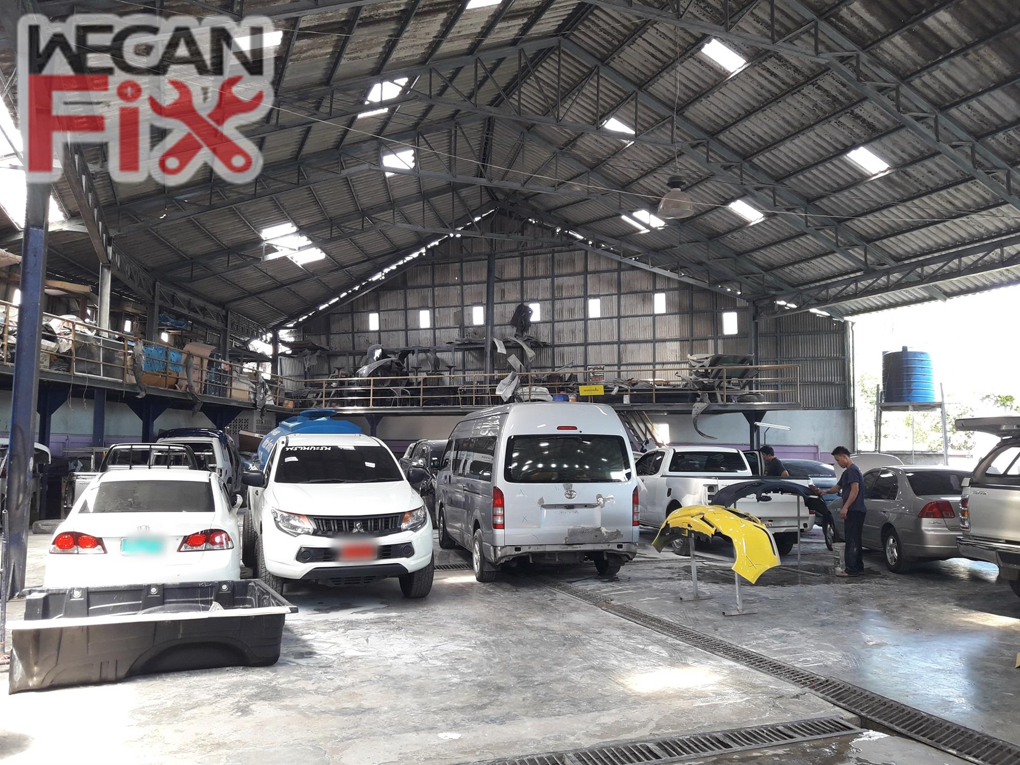 ที่จอดรถรอส่งคืนลูกค้า