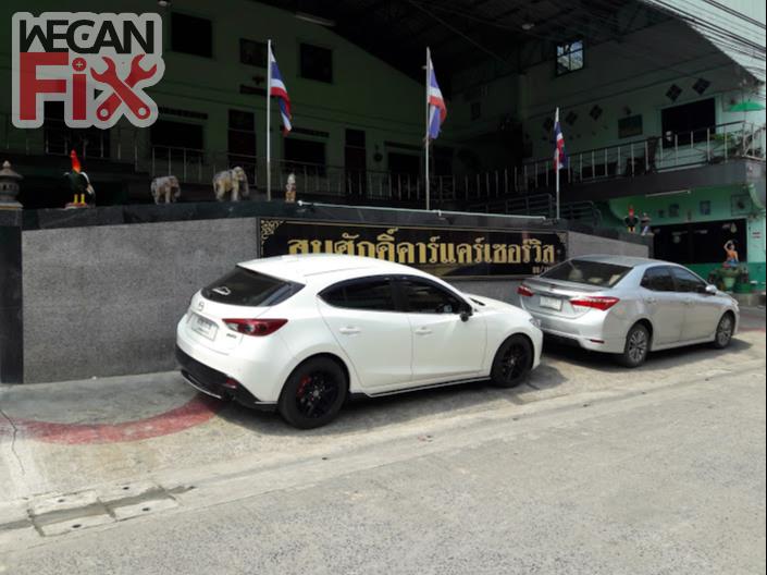 ที่จอดรถรอส่งคืนลูกค้า