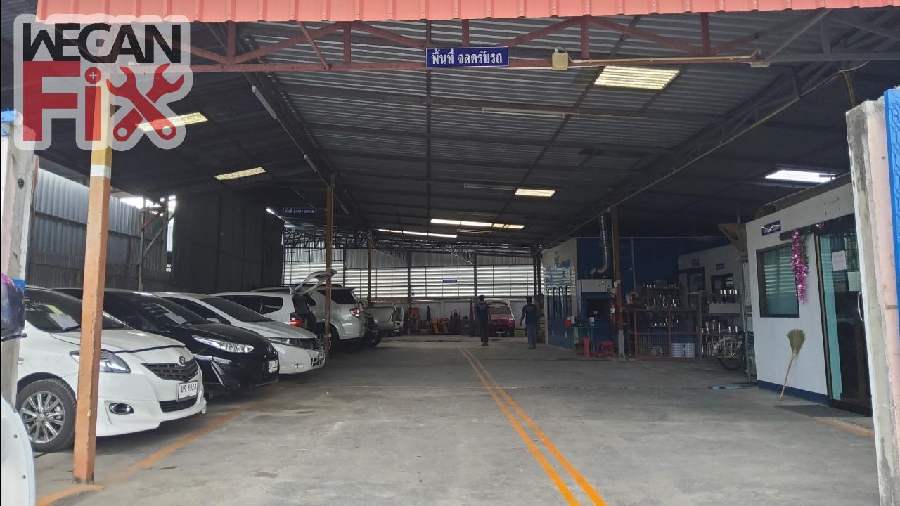 ที่จอดรถรอส่งคืนลูกค้า