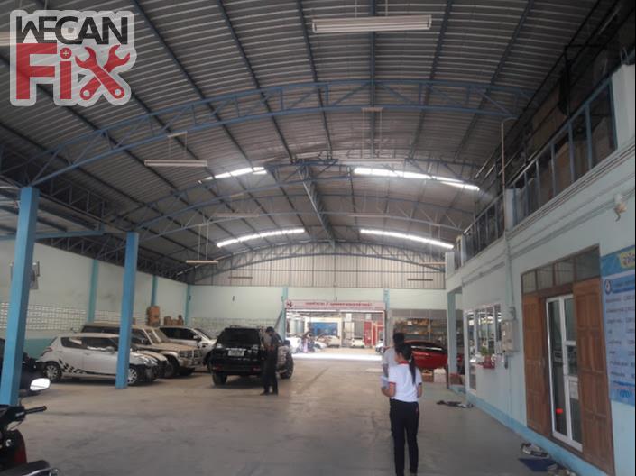 ที่จอดรถรอส่งคืนลูกค้า