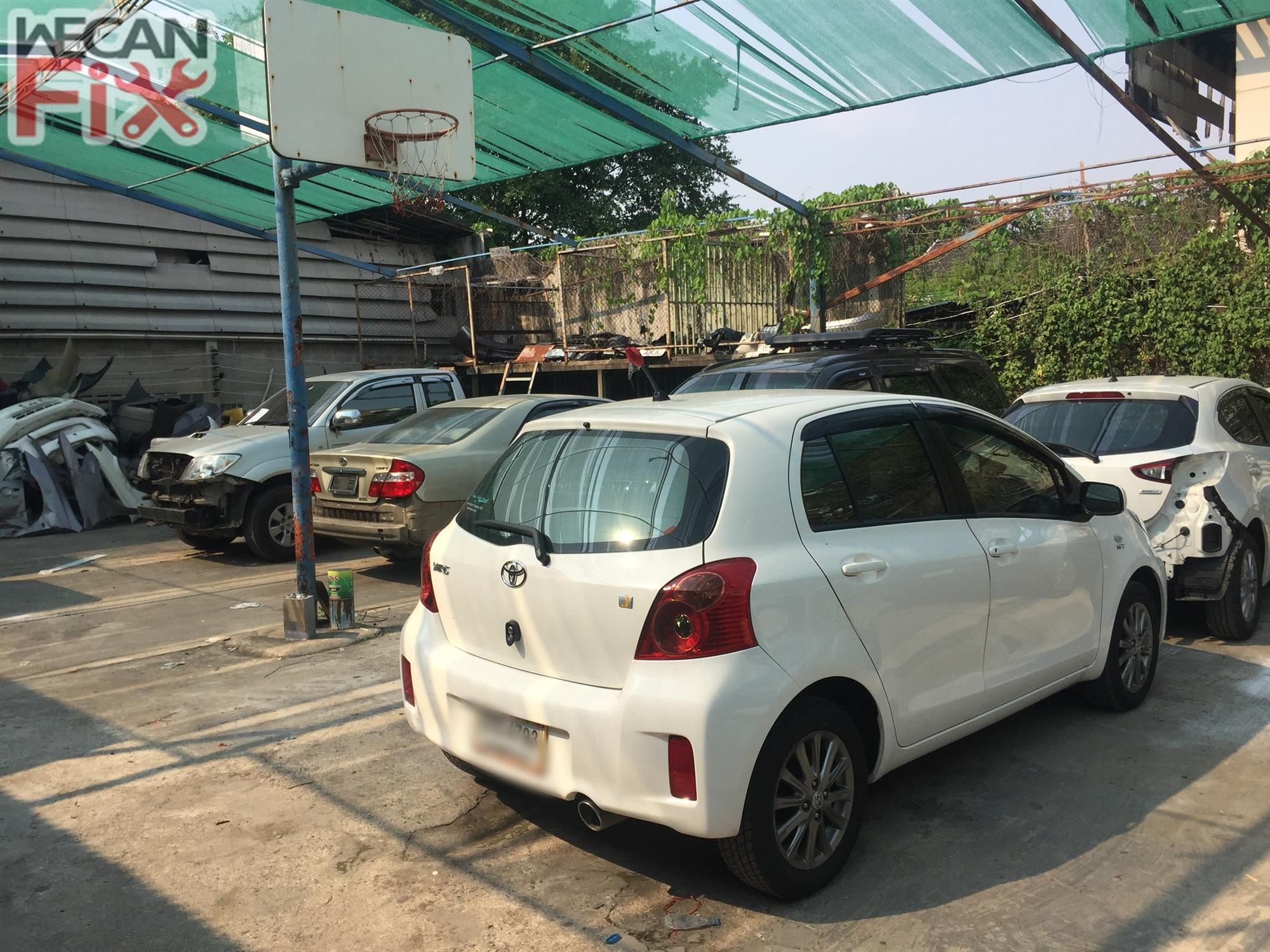 ที่จอดรถรอส่งคืนลูกค้า