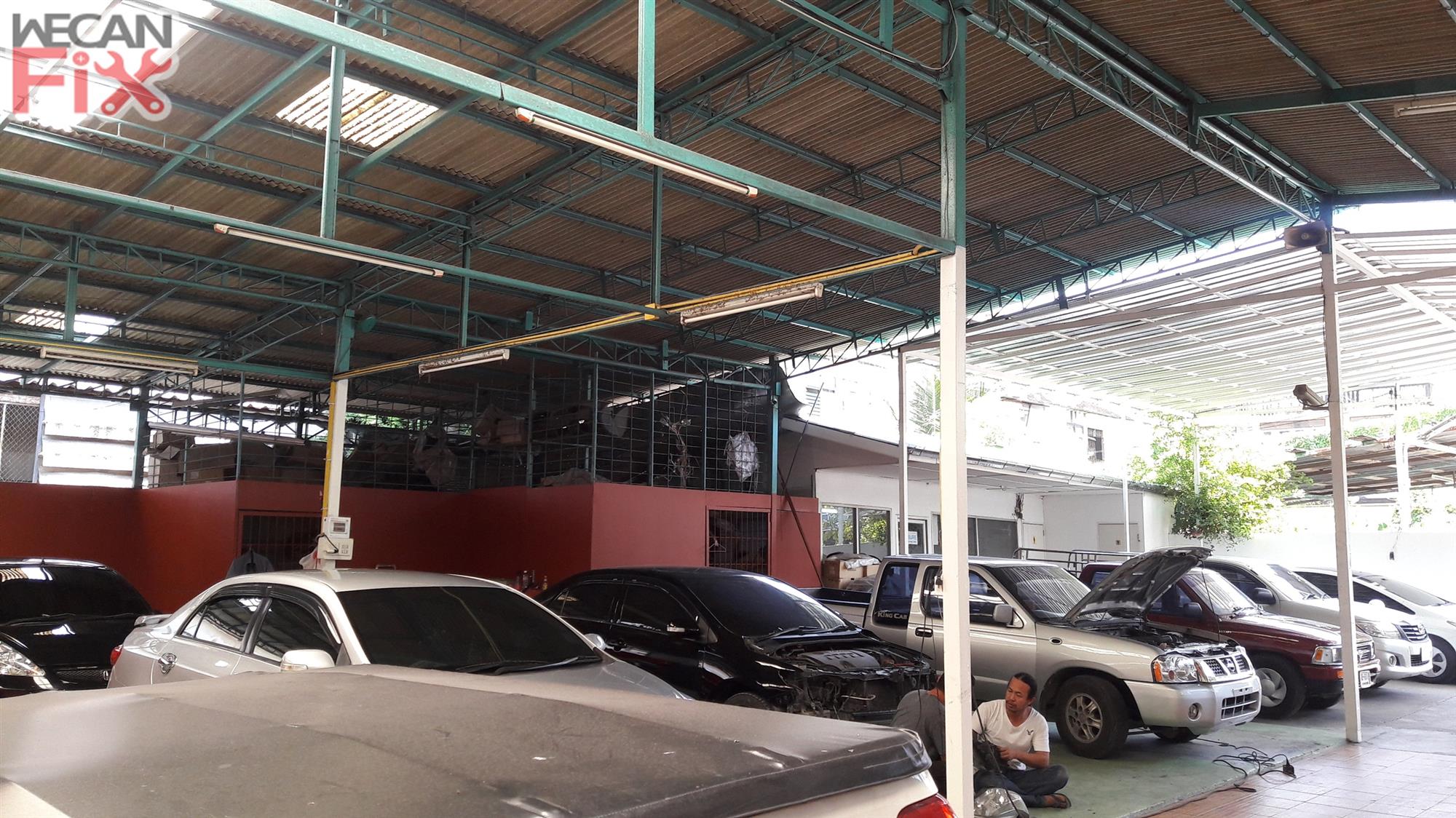 ที่จอดรถรอส่งคืนลูกค้า