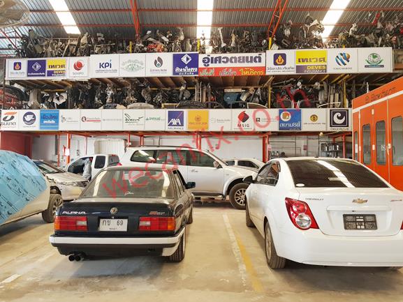 ที่จอดรถรอส่งคืนลูกค้า