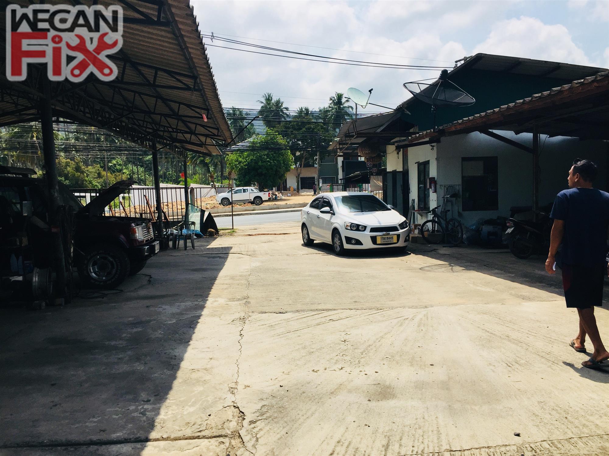 ที่จอดรถรอส่งคืนลูกค้า