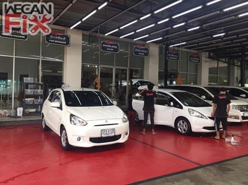 ที่จอดรถรอส่งคืนลูกค้า