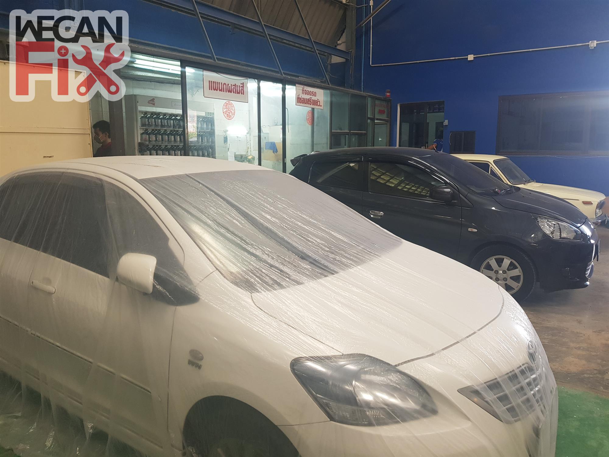 ที่จอดรถรอส่งคืนลูกค้า