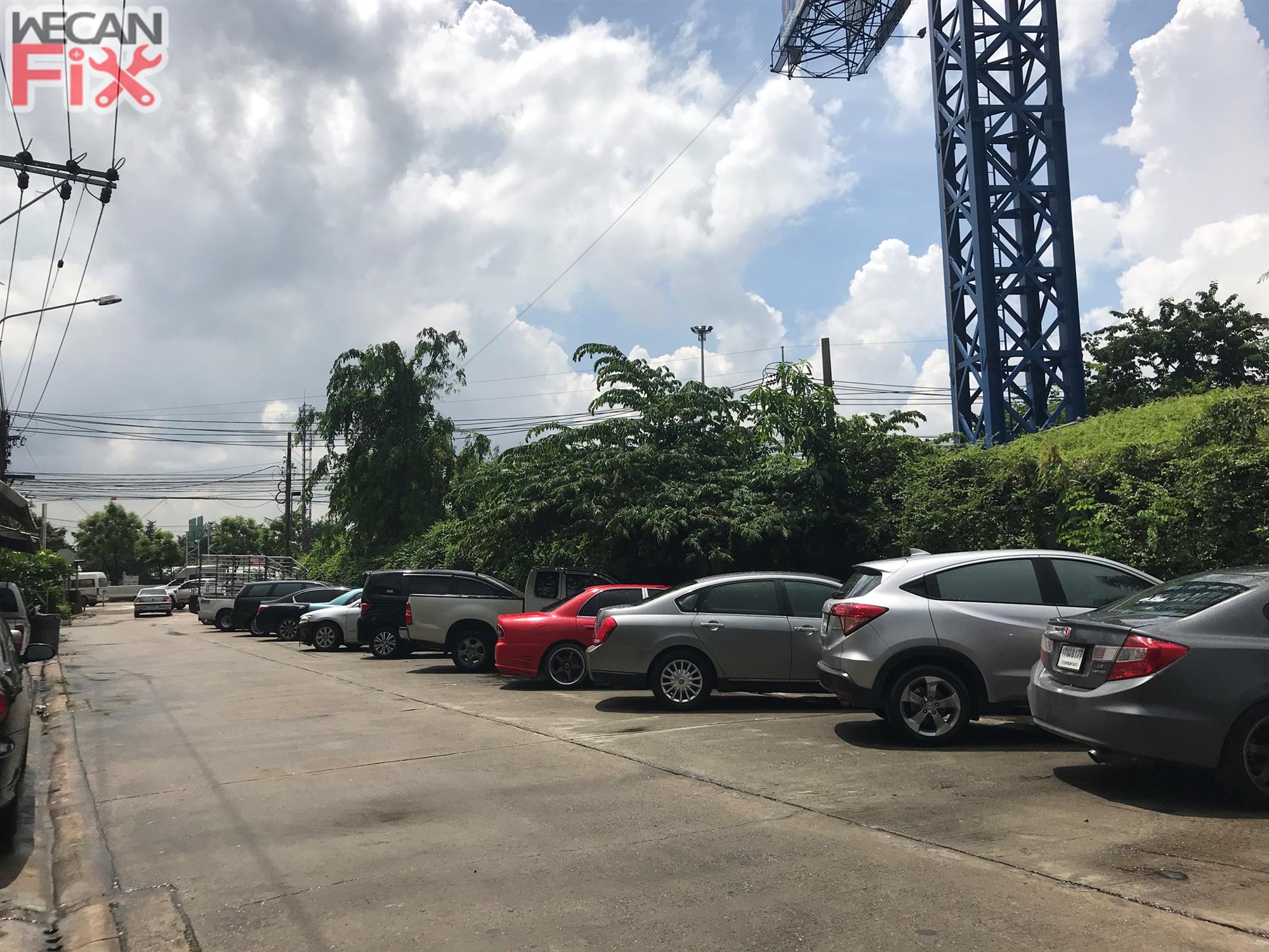 ที่จอดรถรอส่งคืนลูกค้า